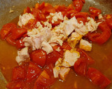 A picture of step 3 of Farfalle with Tuna, Cherry Tomatoes, and Cream Cheese.