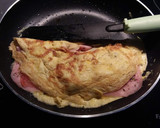 Foto del paso 7 de la receta: Omelette con jamón, queso, tomate y orégano