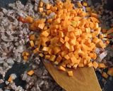 A picture of step 2 of Orzo/ Rice Pasta Stir fry.