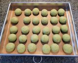 Foto langkah ke 5 dari resep Matcha Snowball Cookies.