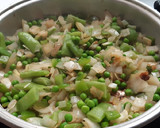Foto del paso 4 de la receta: Filetes de pierna de cordero guisados con verduras