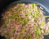 รูปขั้นตอนการทำที่ 4 ของ หมูสับผัดถั่วฝักยาว