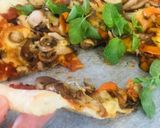 Hình bước làm 8 của món Pizza đế mỏng kiểu Florence (vị nấm)