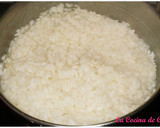 Foto del paso 1 de la receta: Arroz blanco con gulas y gambas