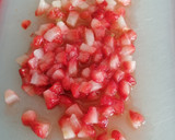 Foto del paso 1 de la receta: Tortitas con fresas y sirope de fresa