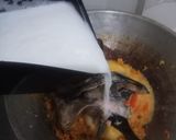 Foto langkah ke 4 dari resep Tetelan Salmon kuah santan pedas.