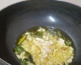 A picture of step 3 of Zanzannit Maharashtrian Kulith Usali.