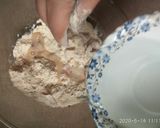 A picture of step 2 of Wheat flour pakora(Nonbaria).