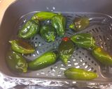 A picture of step 1 of Lee's Air Fryer Roasted Pablano and Jalepeno Peppers.
