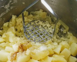 Foto del paso 7 de la receta: Croquetas de patata con corazón de queso fundido