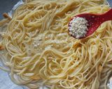 Foto langkah ke 4 dari resep Spaghetti Aglio Olio.