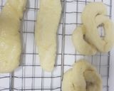 A picture of step 10 of Pretzels,Bagels and almond Buns with 1 dough.