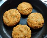Foto del paso 4 de la receta: Croquetas de zanahoria rellenas con queso a la sartén