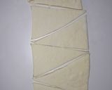 Foto del paso 4 de la receta: Medialunas sin Hojaldre de Manteca