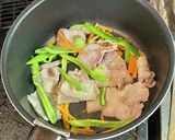 A picture of step 4 of Curry Ramen with Sari Noodles.