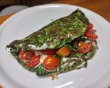 Foto del paso 4 de la receta: Omelette de espinaca caprese