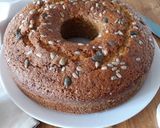 Foto del passaggio 5 della ricetta Ciambellone con farina integrale e semi oleosi