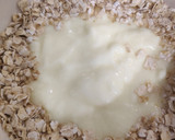 Foto del paso 3 de la receta: Desayuno/merienda fit. Yogur, avena y melocotón