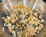 Hình bước làm 3 của món Mì chũ xào kiểu padthai