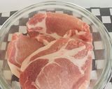Foto del paso 1 de la receta: Filetes de Cerdo al Ajillo con Papas al Horno con Finas Hierbas!