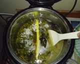 Foto langkah ke 3 dari resep Nasi Daun Jeruk #Rice Cooker.