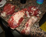 Foto del paso 3 de la receta: Cordero patagonico al malbec con verduras y hongos de pino