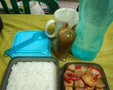 Foto langkah ke 2 dari resep Tumis pentol tahu pedas manis #sarapanpraktis.