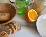 Foto del paso 1 de la receta: Torrijas de pan de centeno con naranja, leche, miel y canela