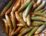 Foto langkah ke 4 dari resep Tumis terong santan.