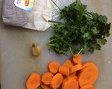 A picture of step 1 of Carrot lemon refresher.