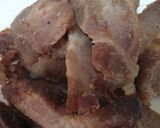 รูปขั้นตอนการทำที่ 1 ของ คอหมูย่างชุบแป้งทอด