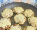 Foto del paso 2 de la receta: Pan con Hamburger Steak!