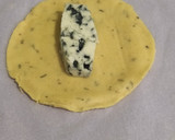 Foto del paso 7 de la receta: Falsas empanadillas de 3 quesos