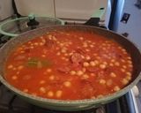 Foto del paso 4 de la receta: Guiso de garbanzos con longaniza