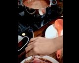 Foto langkah ke 5 dari resep Tom Yum Soup Style Raacha Restaurant 🥣.