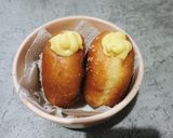Foto langkah ke 10 dari resep Vanilla custard cream donuts.