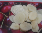 Foto del paso 1 de la receta: Tortilla de papas con pimiento y queso  para dos