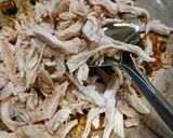 Foto langkah ke 4 dari resep Ayam Suir Pedas Kemangi.