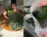 A picture of step 1 of Spinach and Egg Sesame Mayo Salad.