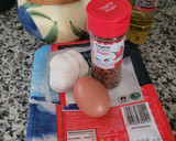 Foto del paso 1 de la receta: Gulas con almejas y huevo frito, en un plis plas