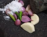 Foto langkah ke 1 dari resep Sayur Asem kuah Trasi Merah.
