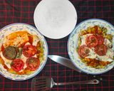 Foto del paso 20 de la receta Tortilla de brócoli con sobre mesa de tomate