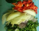 Foto langkah ke 1 dari resep Udang Sayur Bumbu Lada Hitam.