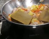 A picture of step 1 of Japanese Pork Curry.