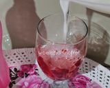 Foto langkah ke 6 dari resep Korean Strawberry Milk.