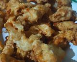 Foto langkah ke 2 dari resep Ayam popcorn manis pedas.