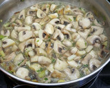 Foto del paso 3 de la receta: Champiñon en salsa