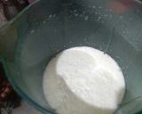 A picture of step 1 of SunMelon Shake.