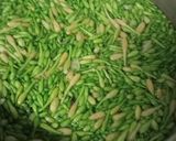 Foto langkah ke 2 dari resep Tumis Bunga Pepaya (Anti Pahit).
