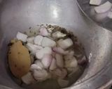A picture of step 3 of Gobindobhog Rice pulao 😋😋.